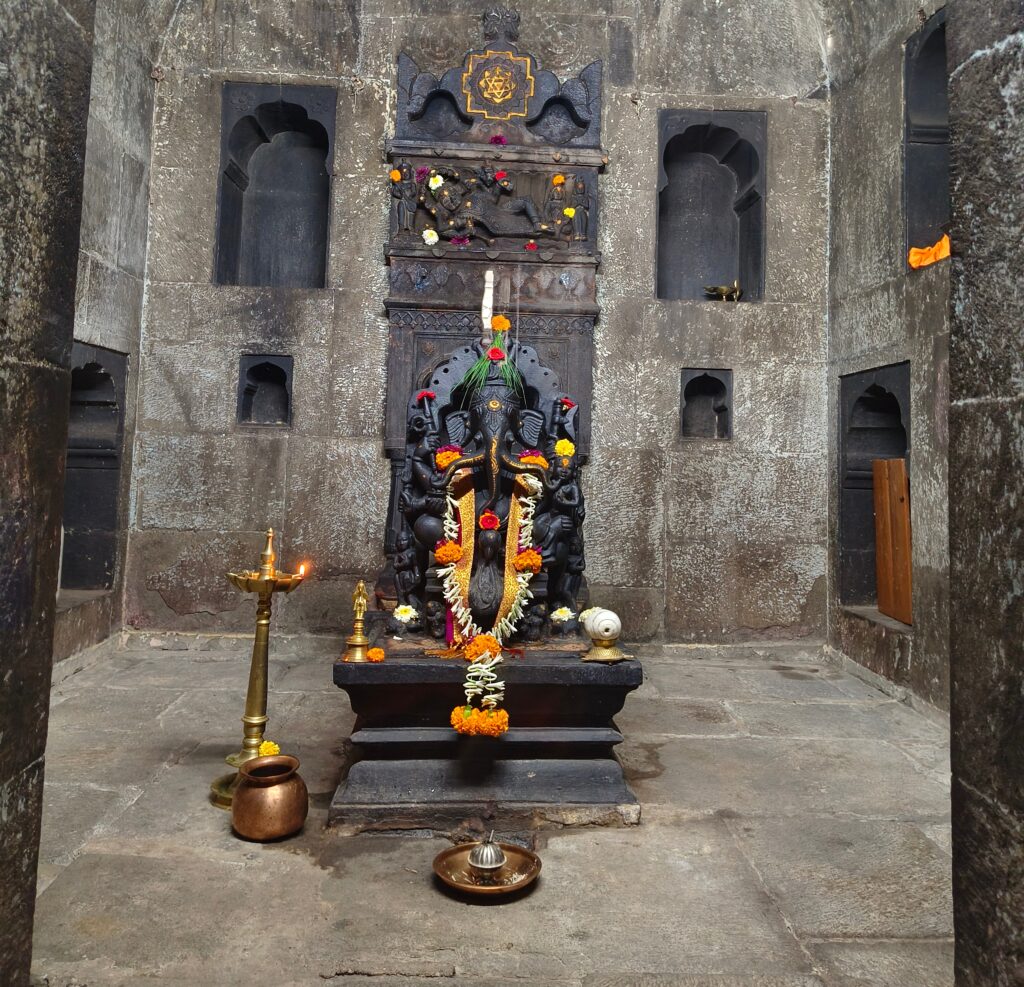 trishund ganpati temple