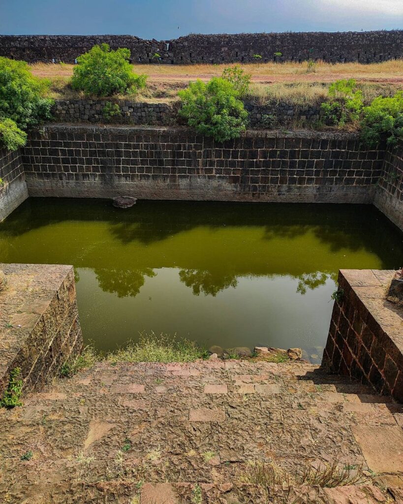 Malhargad fort lake