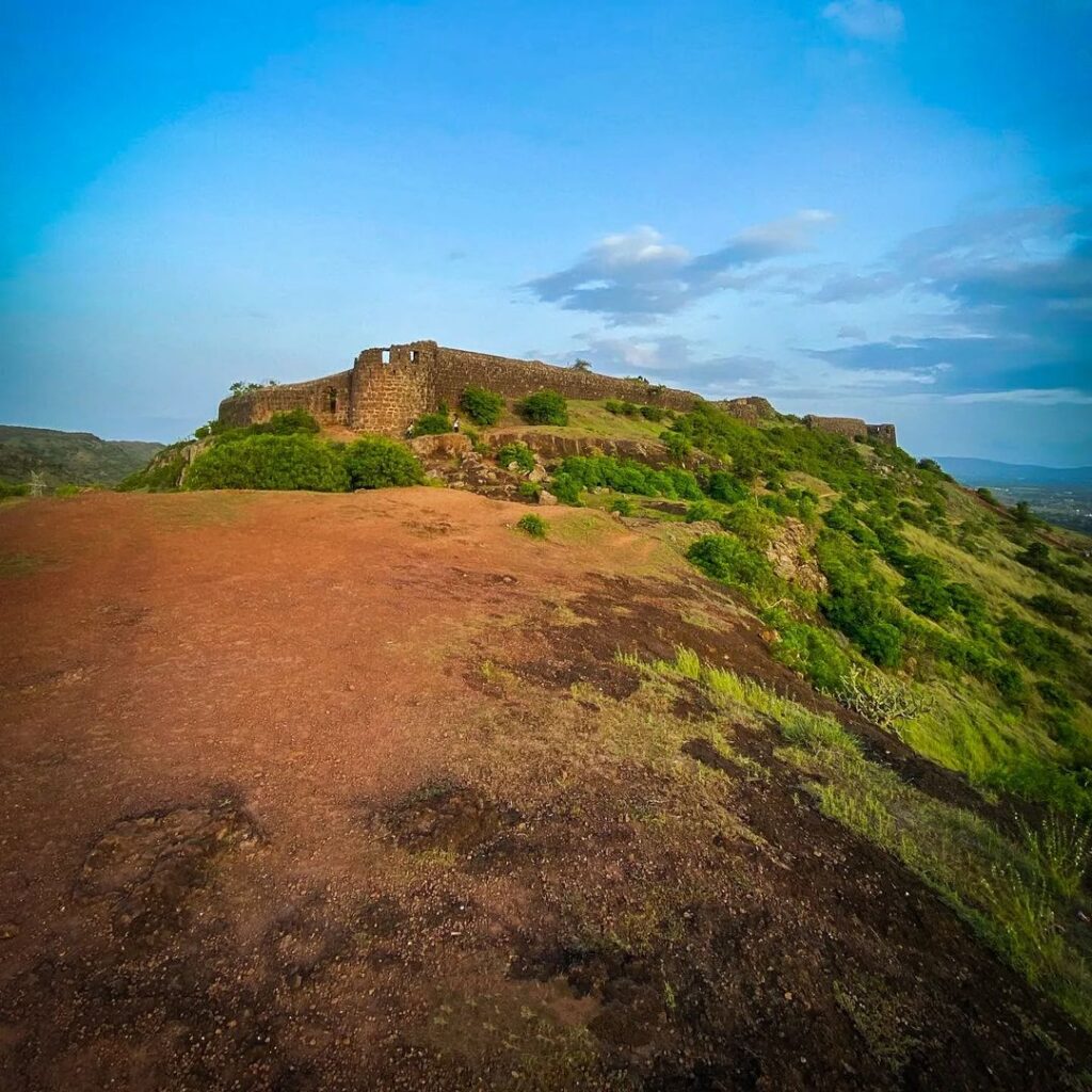 Malhargad fort pune