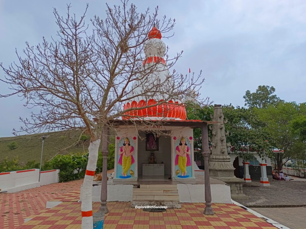 chaturmukh temple