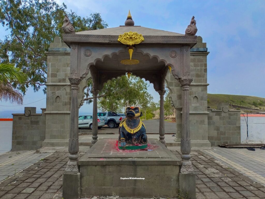 chaturmukh temple