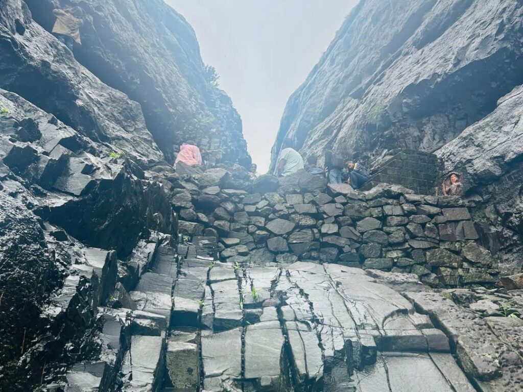 naneghat reverse waterfall