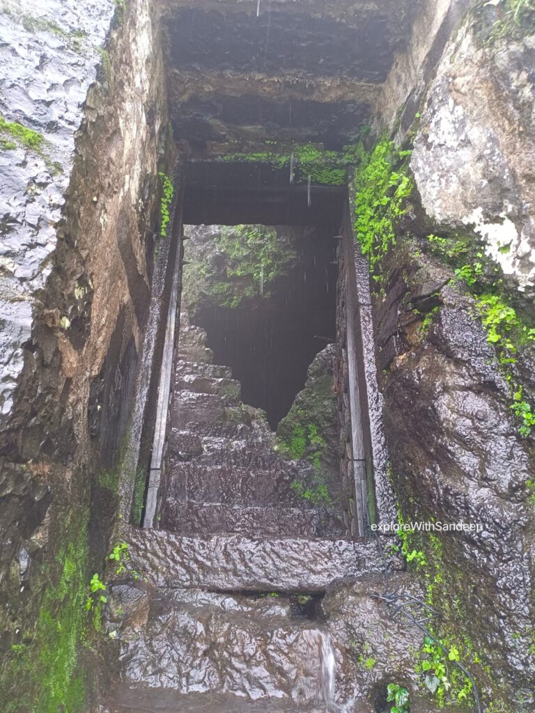 tikona fort stairs