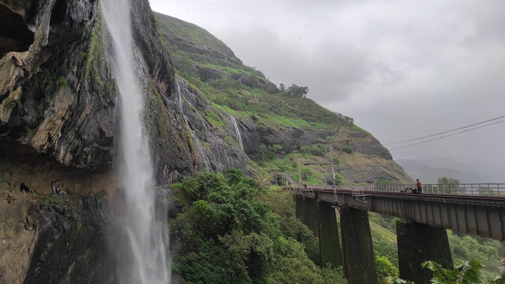 kp waterfall khopoli