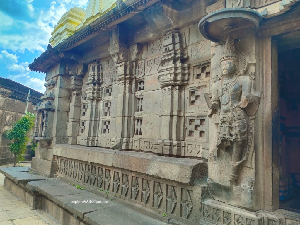 Pandeshwar Temple