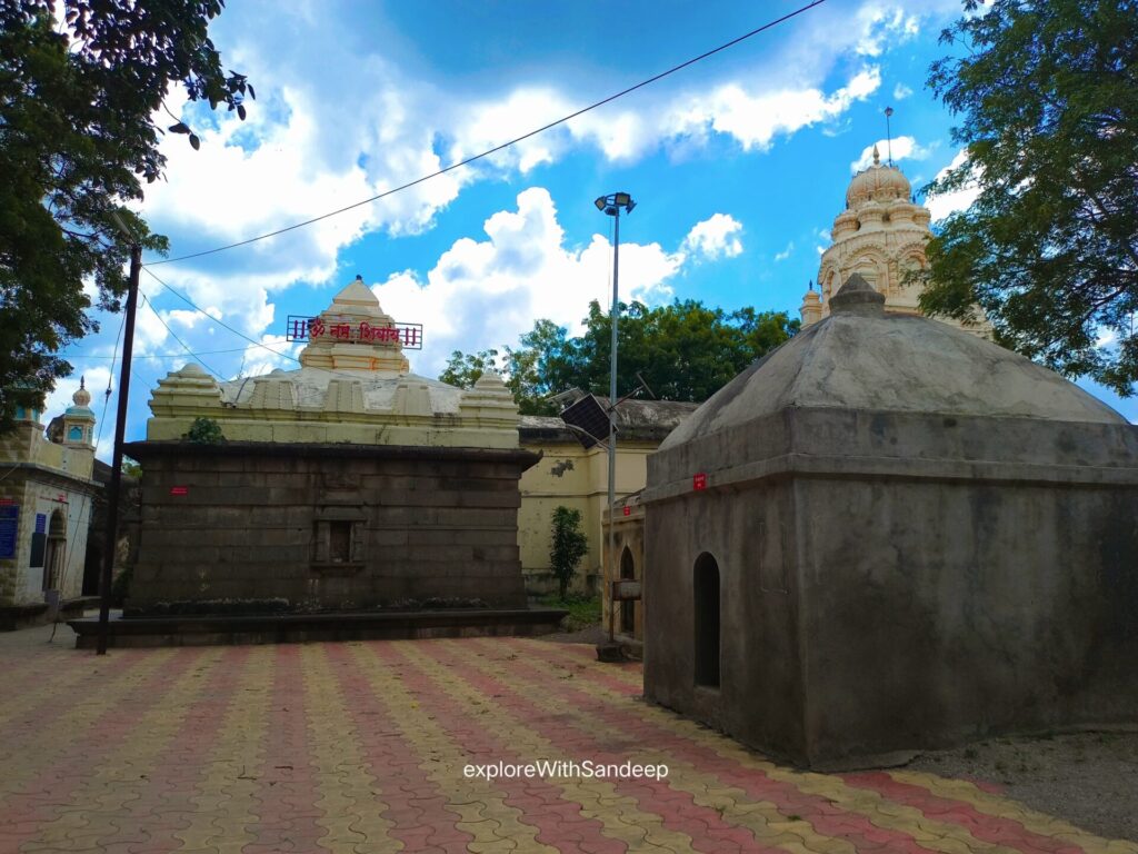 Pandeshwar Temple