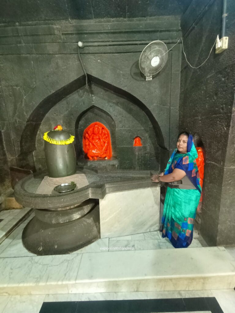 Moraya Gosavi Temple, Chinchwad