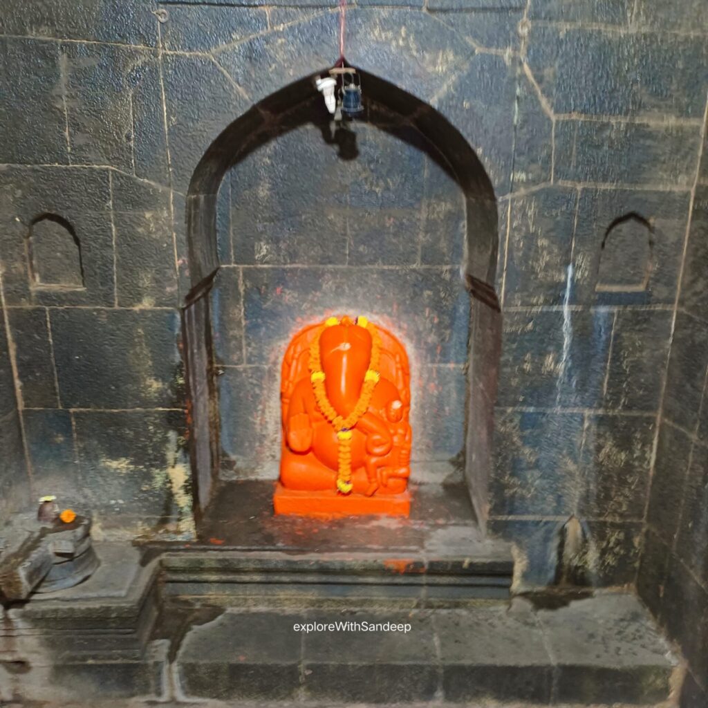 Moraya Gosavi Temple, Chinchwad