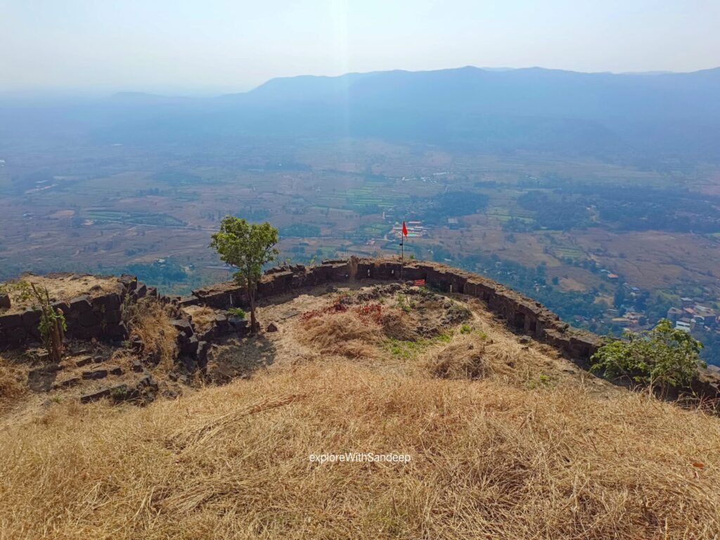 sarasgad fort trek