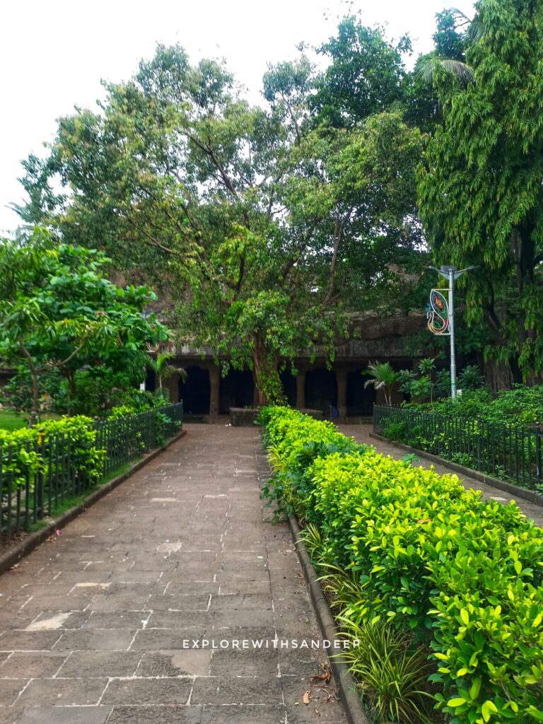 mandapeshwar caves
