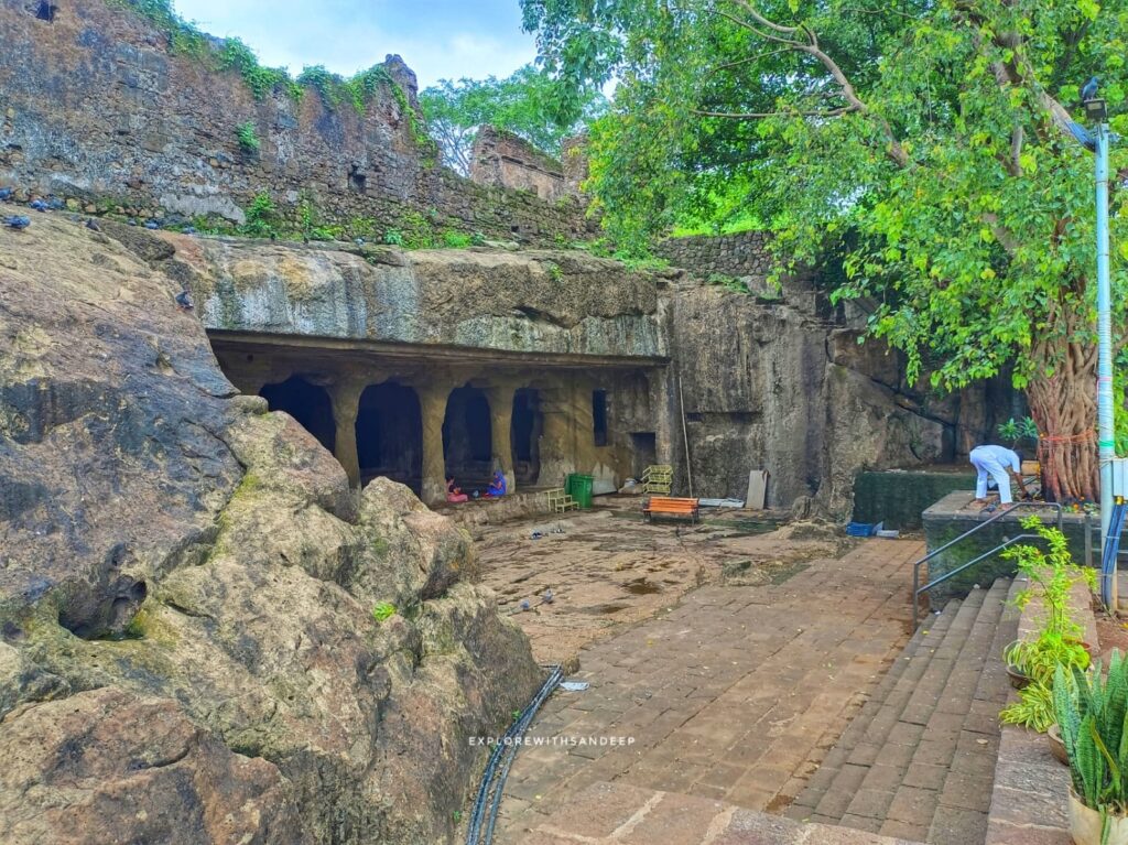 mandapeshwar caves