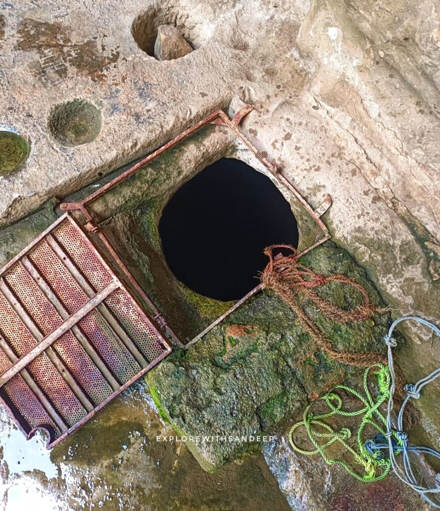 mandapeshwar caves