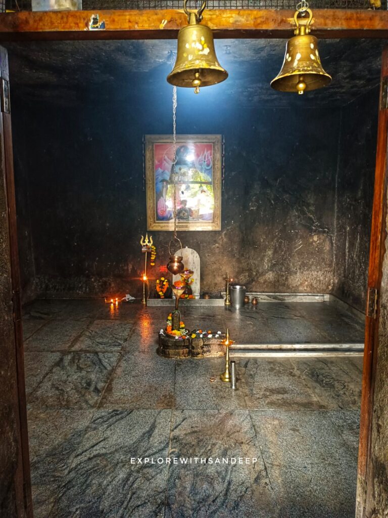 mandapeshwar caves