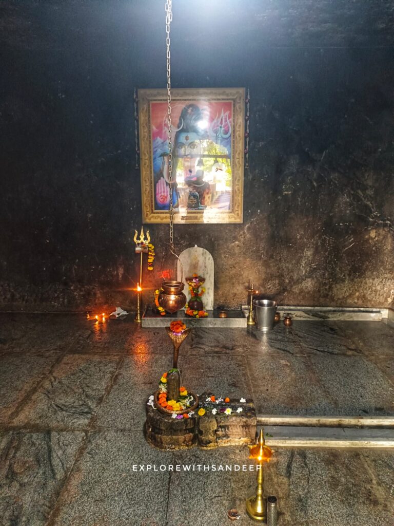 mandapeshwar caves