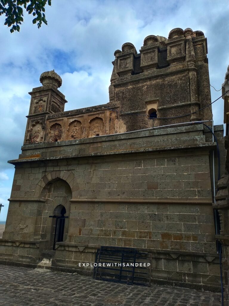 Bhuleshwar Temple
