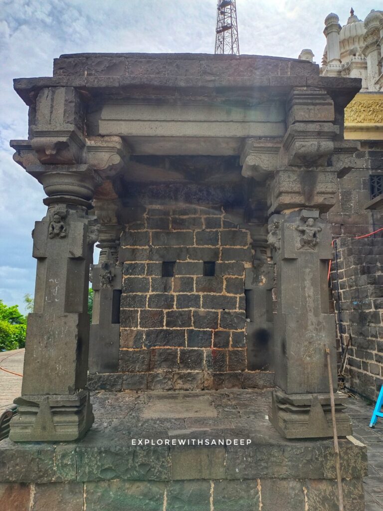 Bhuleshwar Temple