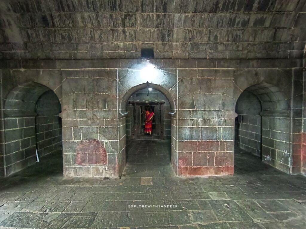 Bhuleshwar Temple