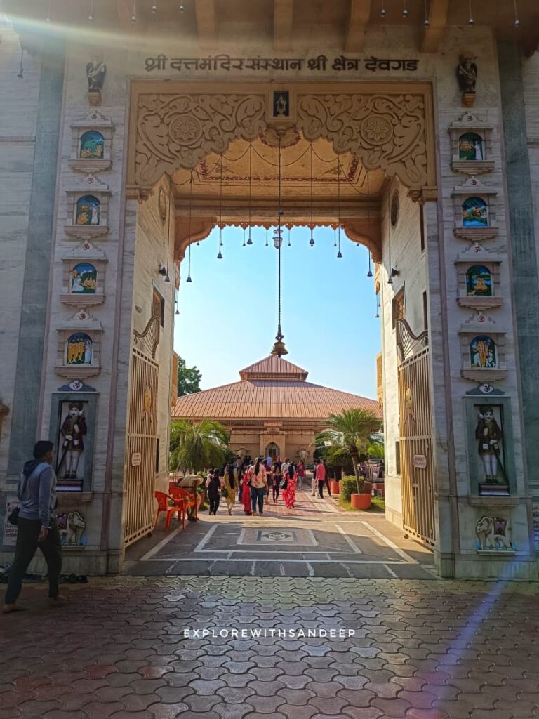 Pune to Chhatrapati Sambhaji Nagar