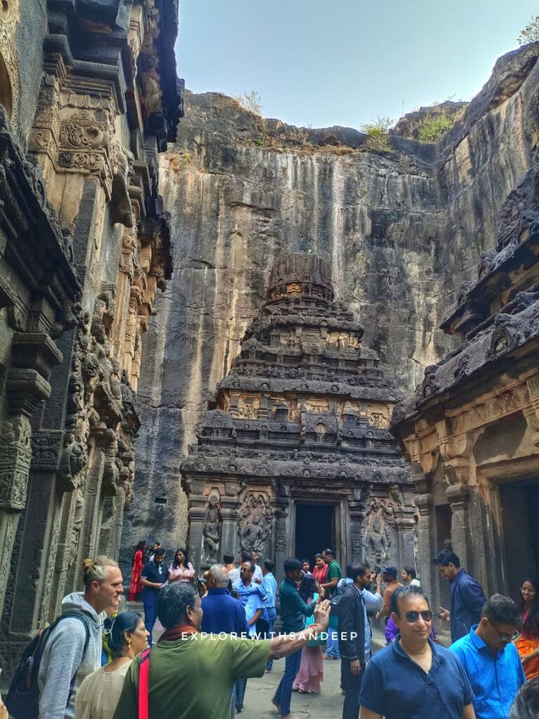 Pune to Chhatrapati Sambhaji Nagar