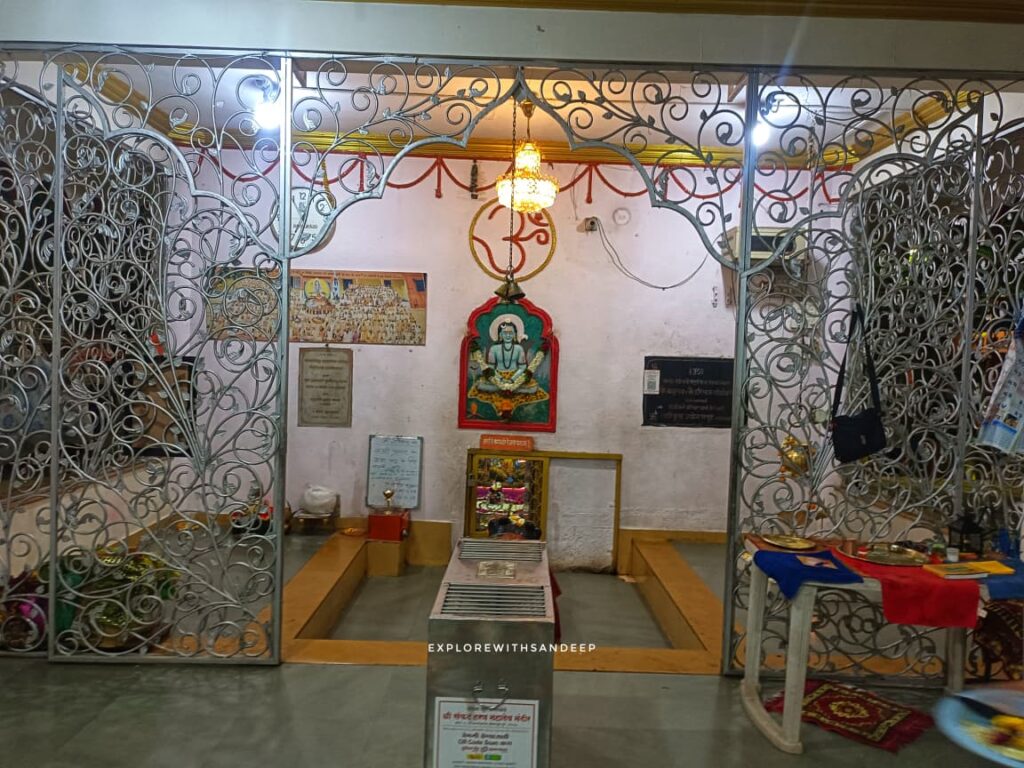 Sankatharan Mahadev Temple (33)